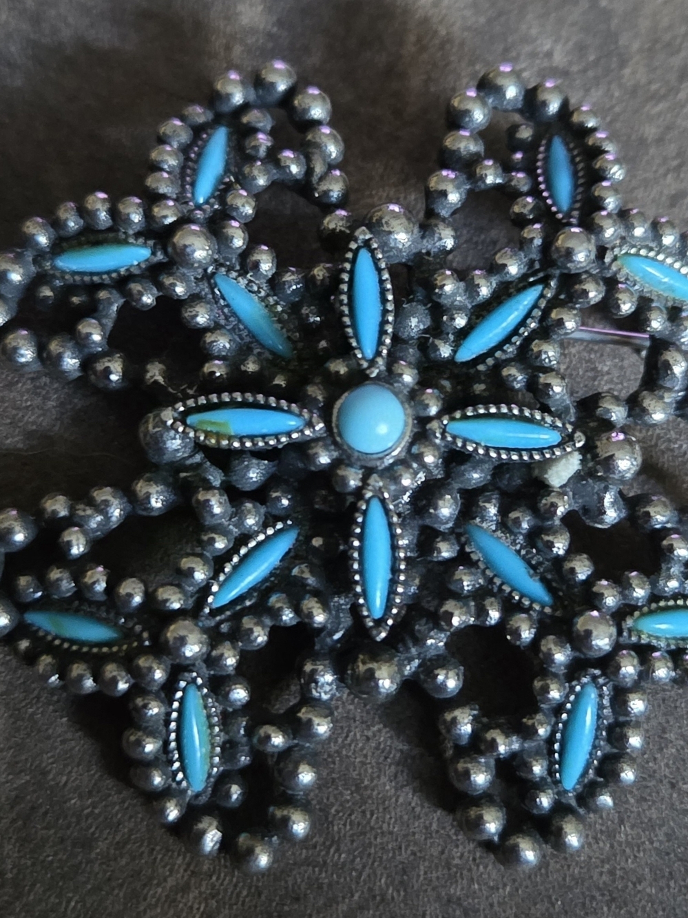 Turquoise Flower Silver-Tone Brooch - Women Jewelry Vintage With Yellow Pouch